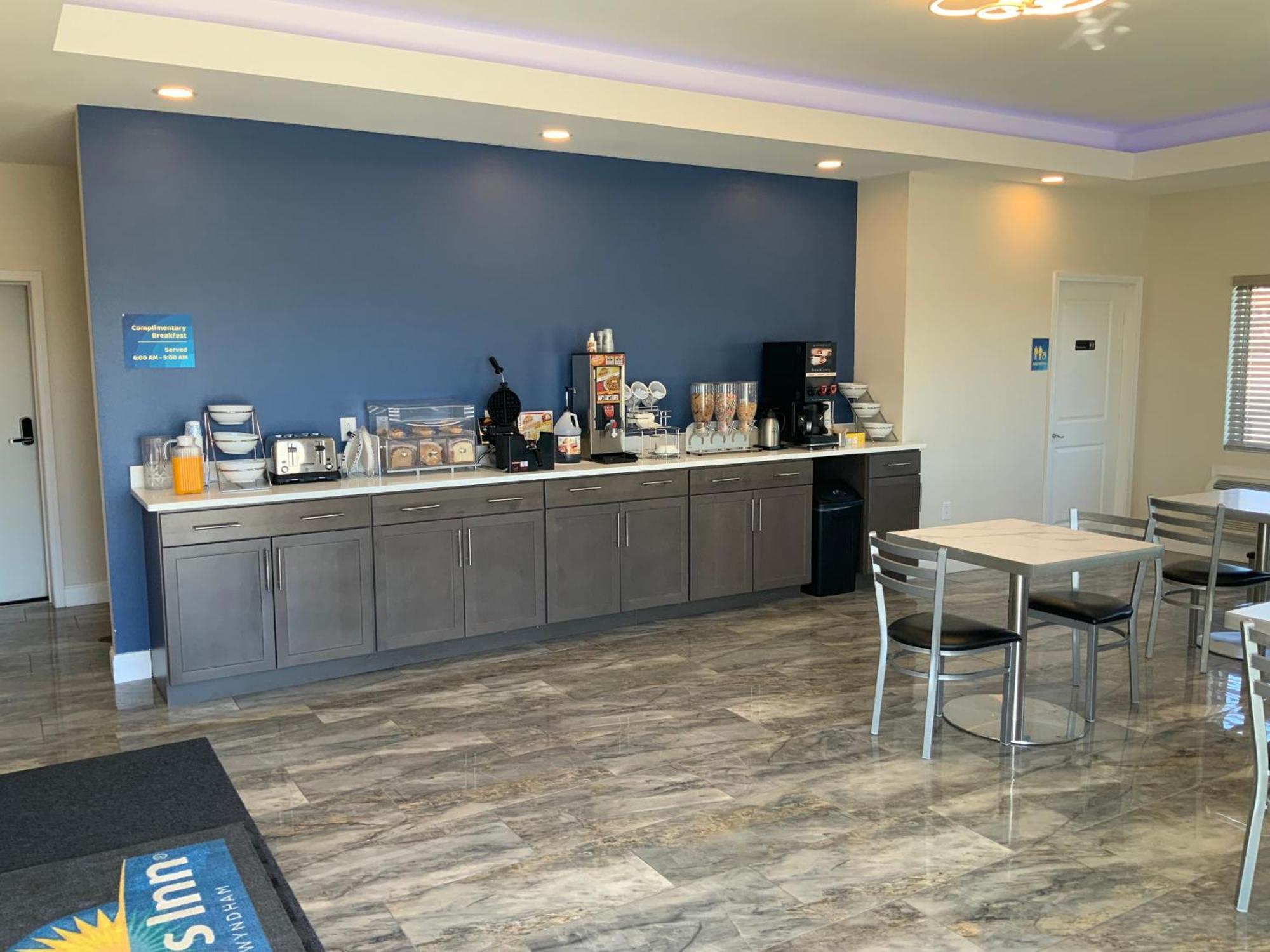 Days Inn By Wyndham Troy Il Kültér fotó